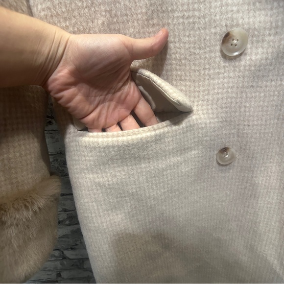 EUC Reformation Double-Breasted Women's Coat Size XL - Picture 6 of 15